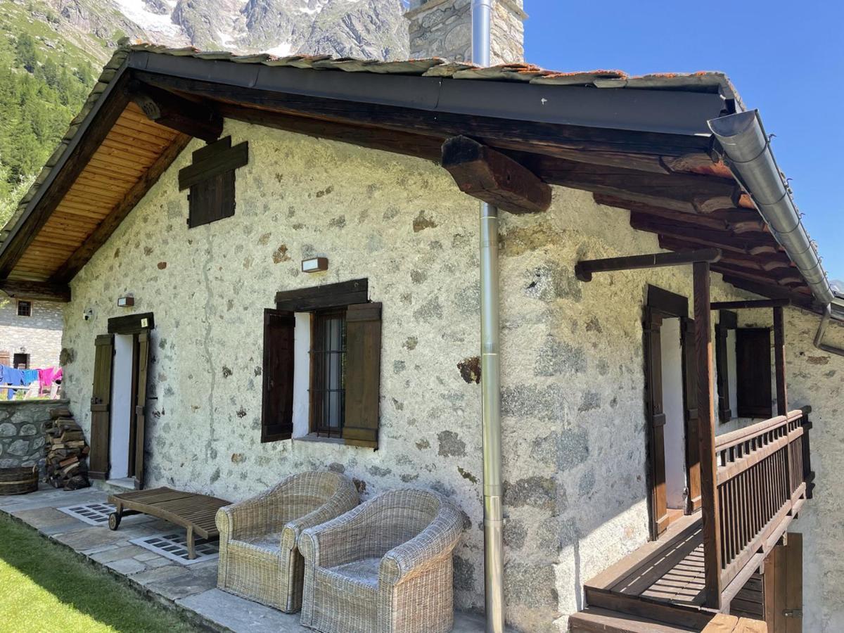 L'Atelier Du Temps - Baita Grandes Jorasses Montita ภายนอก รูปภาพ